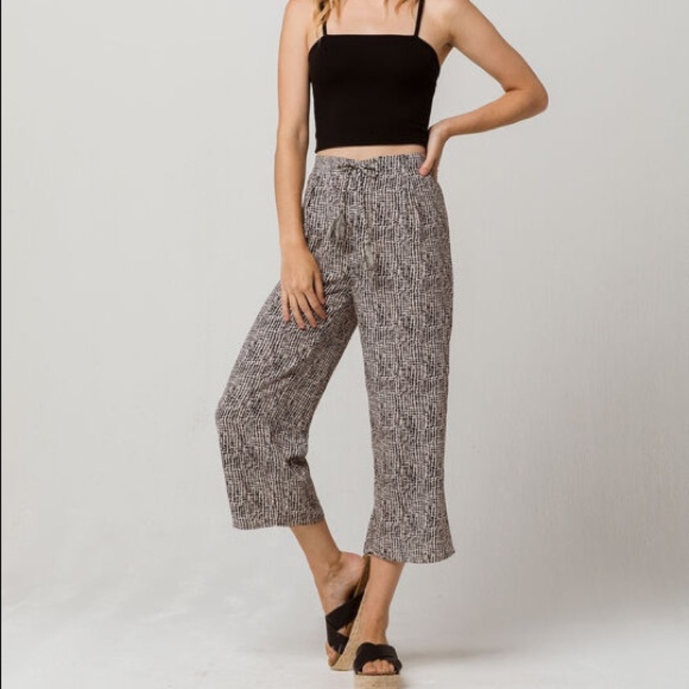 Ivy + Main Dalmatian Crop Pant